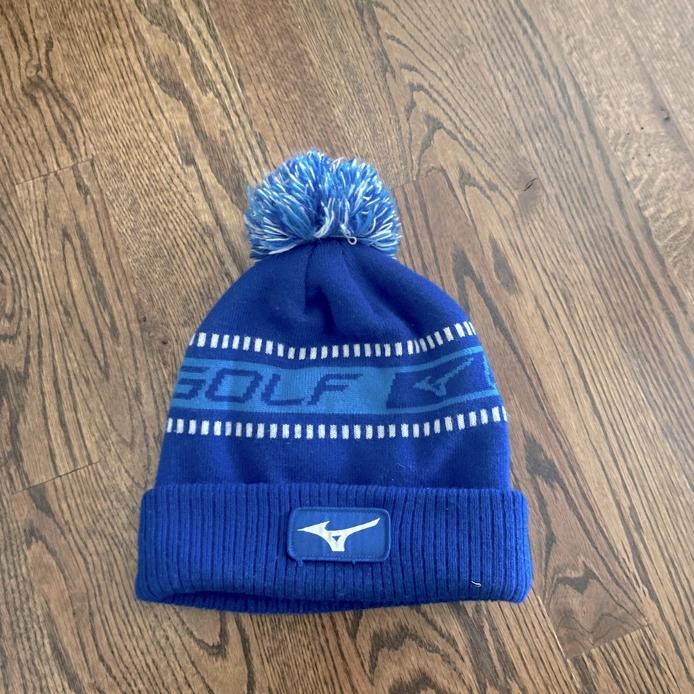 Slightly worn mizuno golf beanie